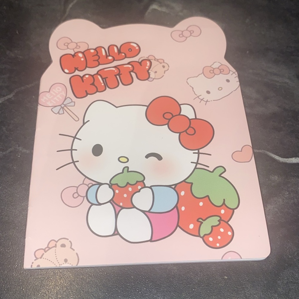 Hello Kitty Bundle - Picture 3 of 8